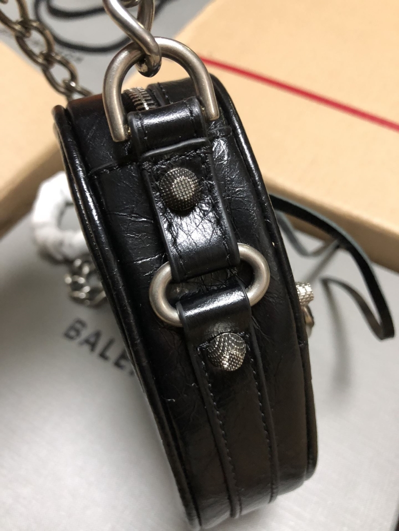 Ba1en*iaga le cagole bags